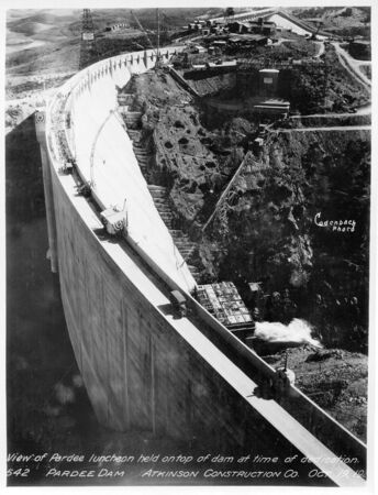 View of Pardee luncheon held on top of dam at time of dedication. (October 1929)	